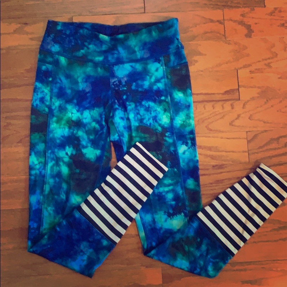 Tie-dye workout leggings
